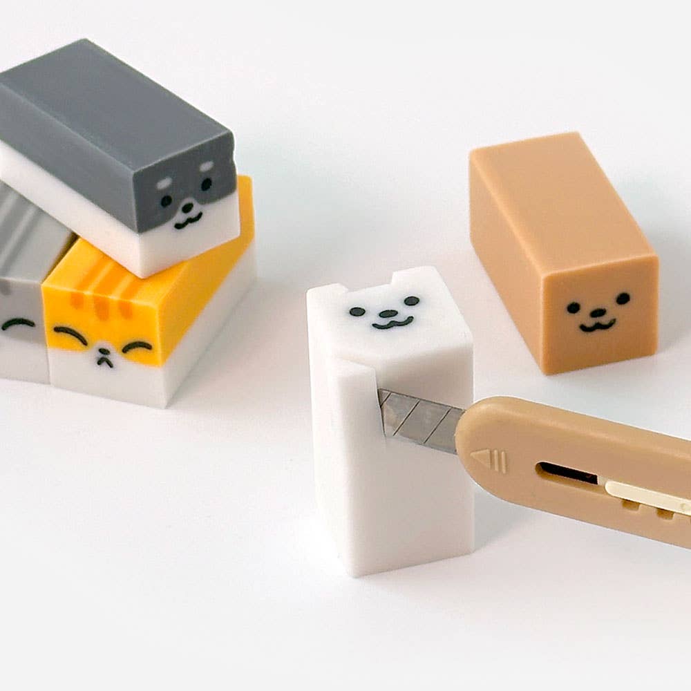Stretchy Pet Random Eraser – Dog & Cat Characters