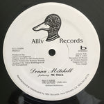 Donna Mitchell : Two Lovers (12", Single)