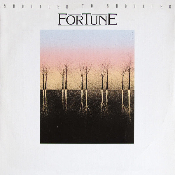 Fortune (28) : Shoulder To Shoulder (LP)