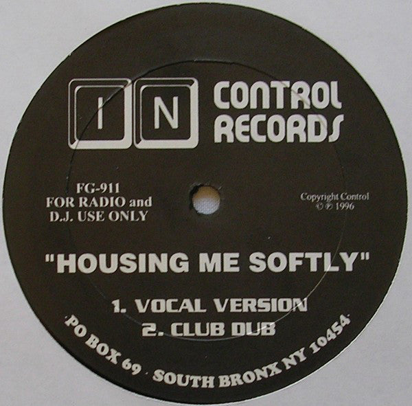 Unknown Artist : Housing Me Softly (12", Unofficial)