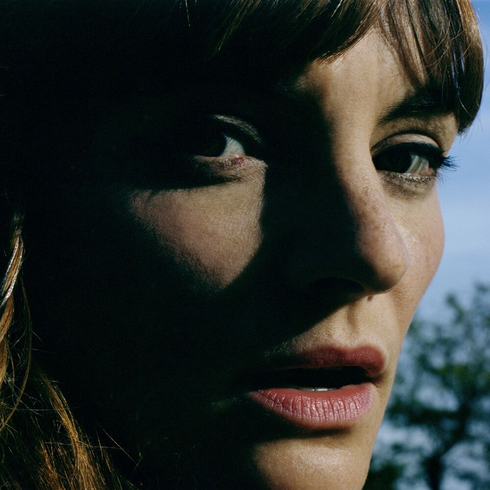 the album cover for Halo Maud - Je Suis Une Ile