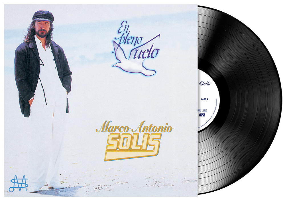 the album cover for Marco SolisAntonio - En Pleno Vuelo