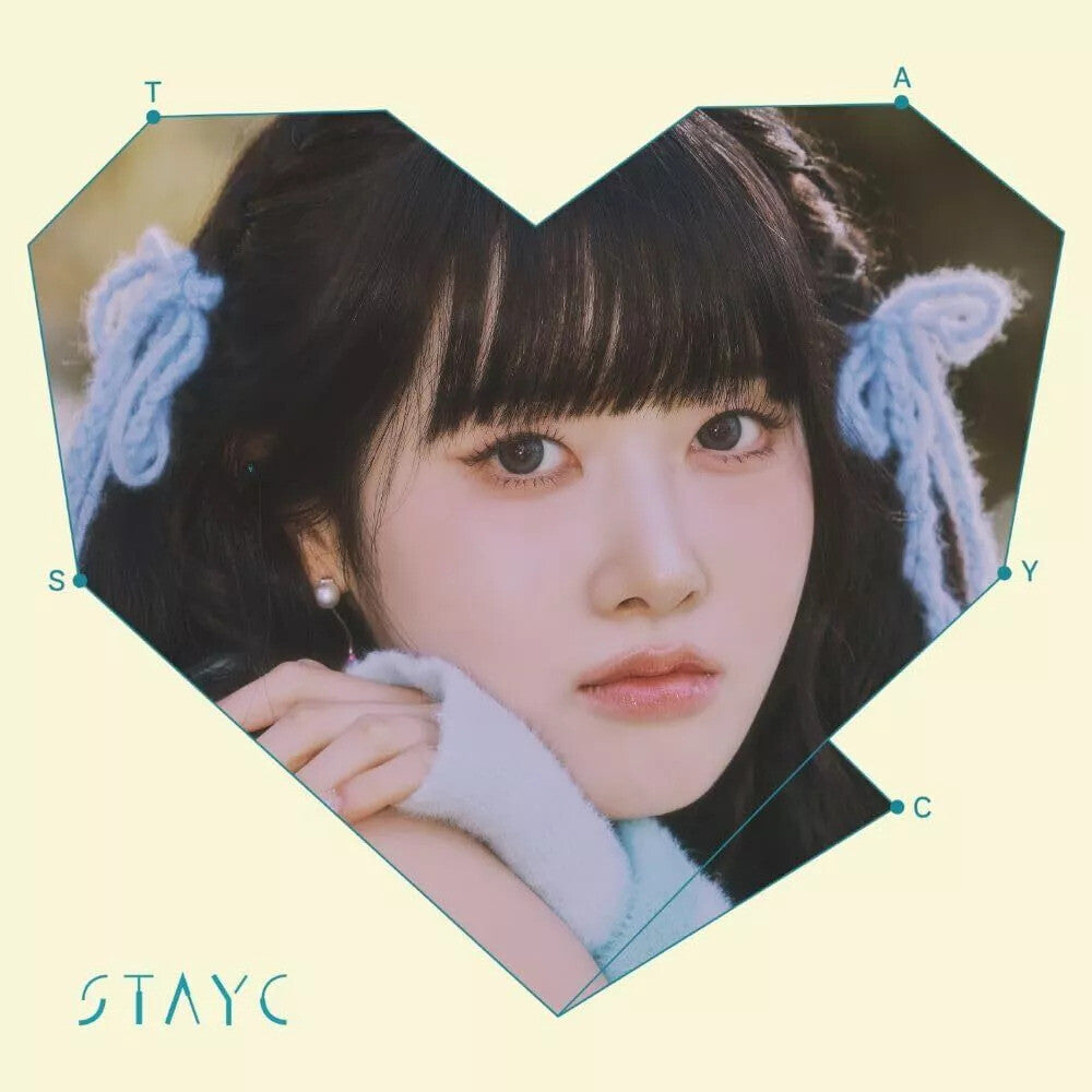 the album cover for Stayc - Gpt / Tell Me Now - Sieun Edition (Jpn)