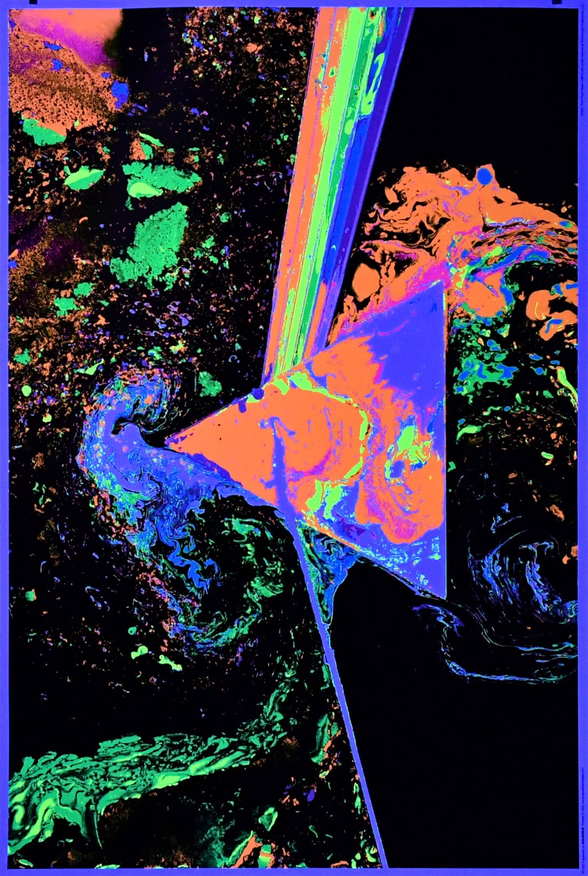 Pink Floyd Non Flocked Blacklight Poster - 24" X 36"