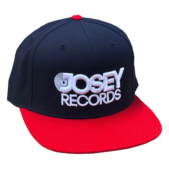 Gorra de lona Josey con visera plana y cierre a presión (logotipo azul marino, rojo y blanco)