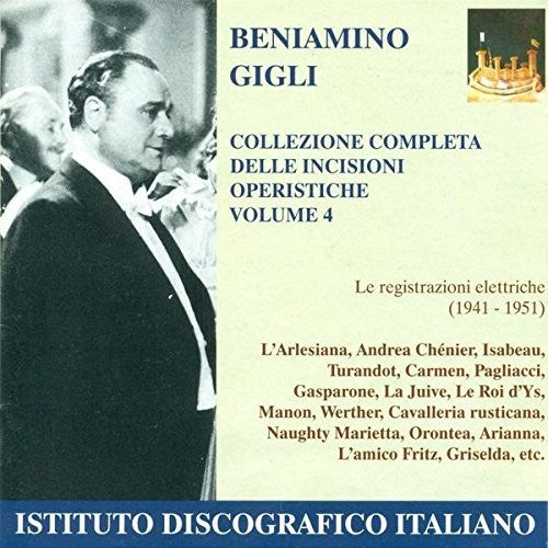the album cover for Beniamino Gigli - Opera Arias