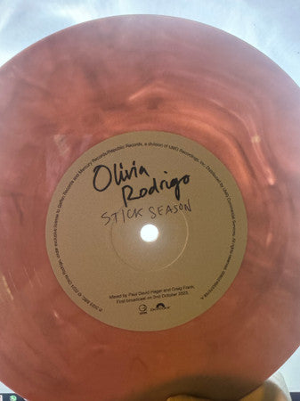 Olivia Rodrigo / Noah Kahan : Stick Season / Lacy (7", Single, RE, Mau)