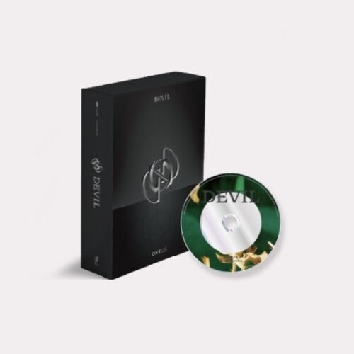 Oneus - Devil (Black Version) (incl. 142pg Photobook, 16pg Lyrics Book, Hidden Card, Big Photocard + Photocard) (CD)