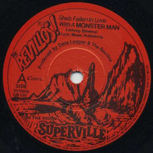 The Revillos : She's Fallen In Love With A Monster Man (7", Single, Sol)
