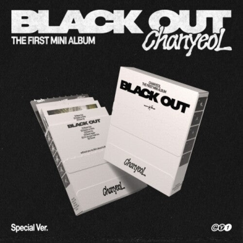 Chanyeol - Black Out - Versión especial - Incluye tarjeta con letra en acordeón, set de 8 Polaroids, tarjeta de temperatura y tarjeta fotográfica (CD)