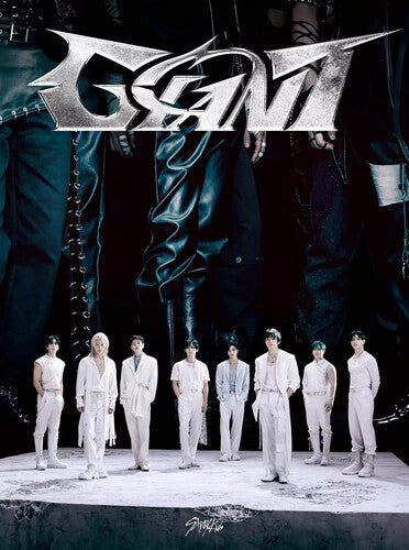 Stray Kids - Giant - Version B - incl. Photobook, Special Zine + Photocard (CD)