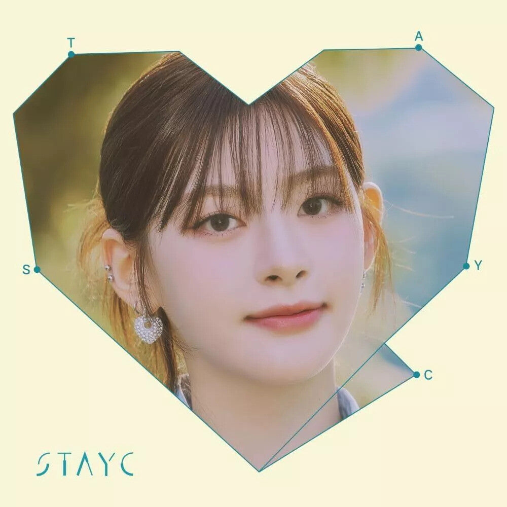 the album cover for Stayc - Gpt / Tell Me Now - Seeun Edition (Jpn)