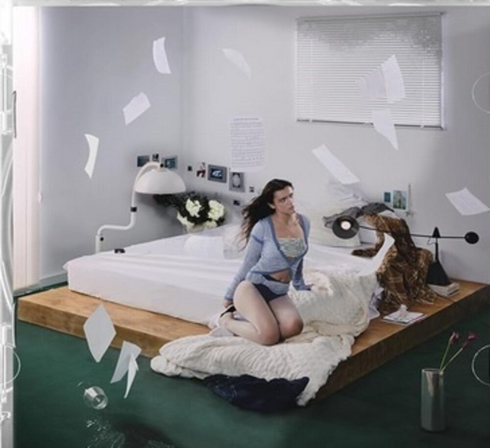 the album cover for Amaia - Si Abro Los Ojos No Es Real (Spa)