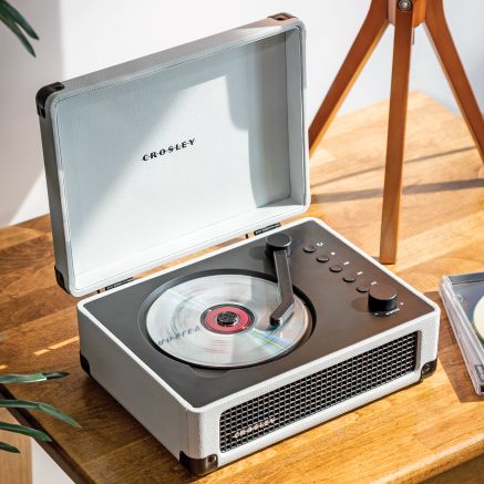 Crosley Cruiser CD Player (White Farmhouse)