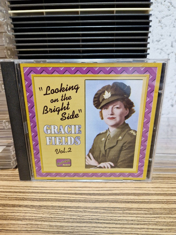 Gracie Fields - Looking On The Bright Side [Pre-Owned CD]